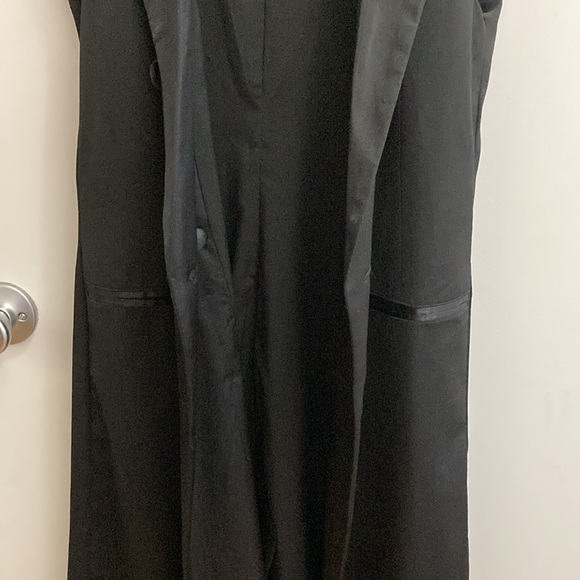 TAMAR size 6, long, sleeveless coat. - Picture 6 of 9